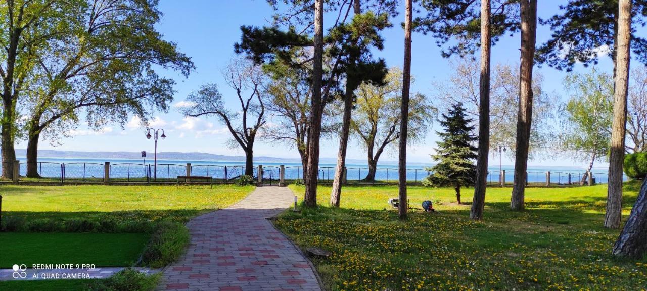Onebeach Apartman Шиофок Экстерьер фото